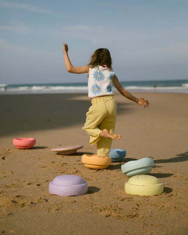 Stapelstein® Rainbow Set – 7-teiliges Set mit Balance Board für Spiel & Bewegung - Image 9